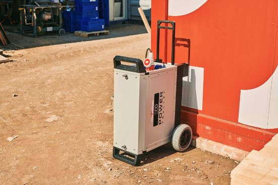 Afbeeldingen van MATADOR Powervolt trolley 8KVA inclusief handleiding.
