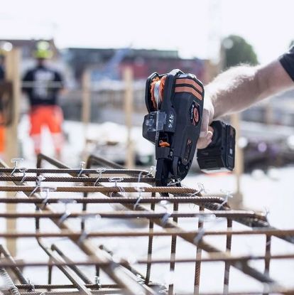 Afbeeldingen van TJEP Accu vlechtdraadmachine EP40 6-40MM + 2x 4,0Ah accu & lader