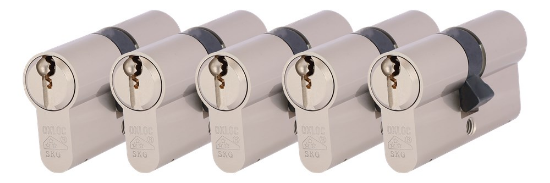 Afbeeldingen van OXLOC Profielcilinder dubbel O7 vernikkeld 30/30MM P5 SKG**