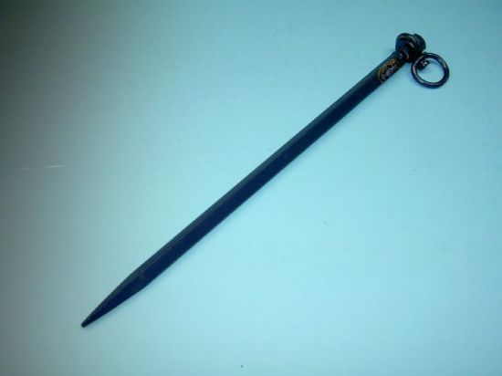 Afbeeldingen van Spit met draaiwartel & gesmede punt 600X20MM